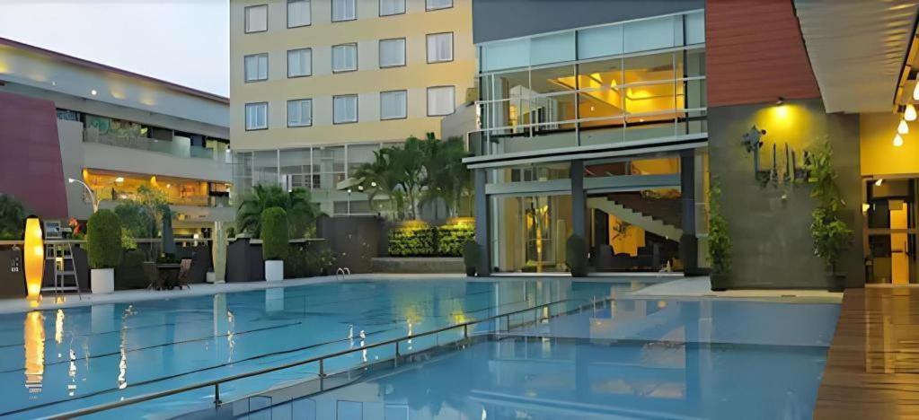 Grage Hotel Cirebon Exterior photo