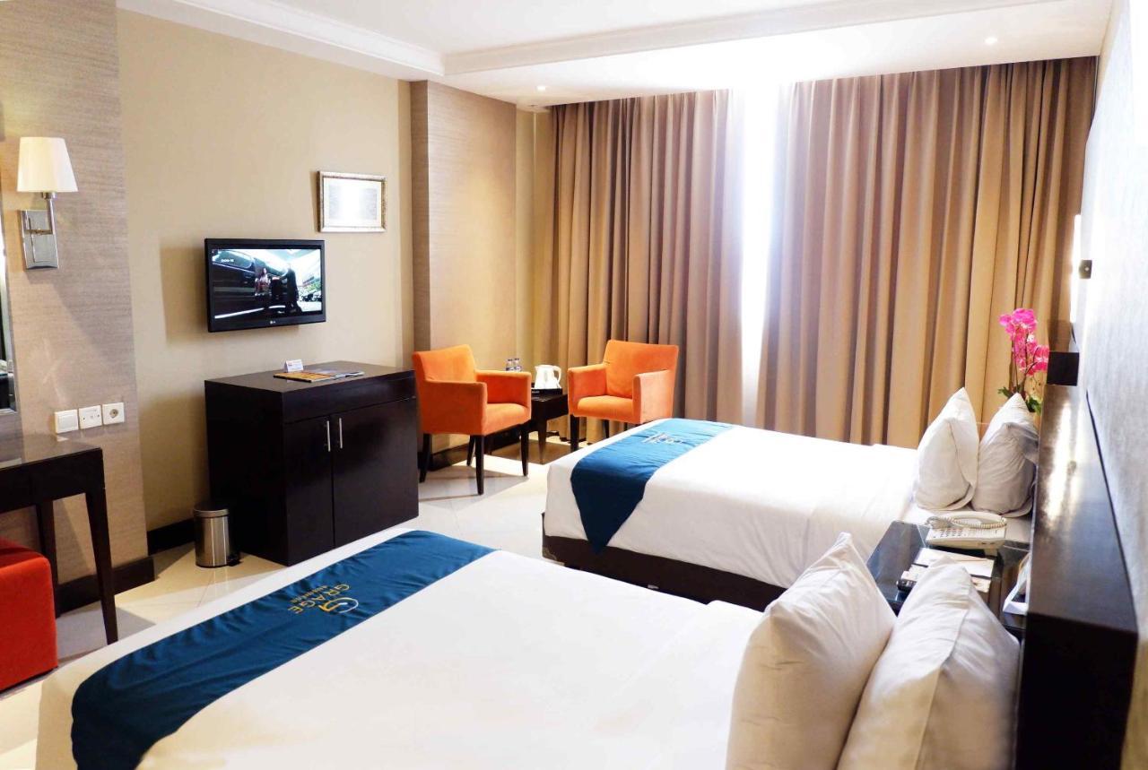 Grage Hotel Cirebon Exterior photo